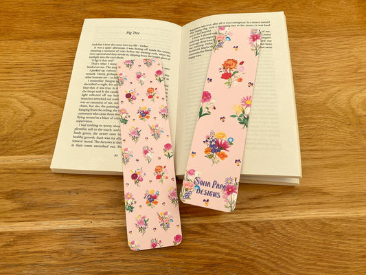 Floral bouquets bookmark