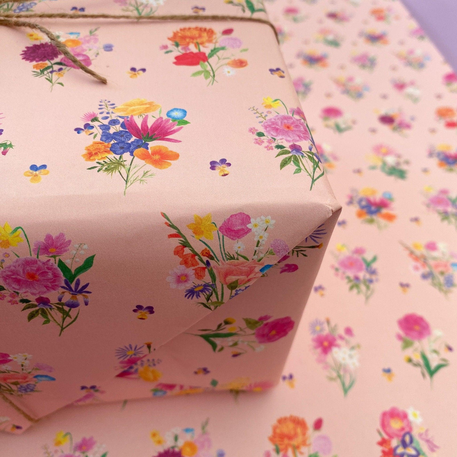 Bouquet flowers recyclable wrapping paper - Sofia Papa Designs